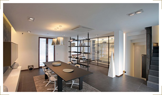 青島辦公室裝修、青島辦公室裝飾,請(qǐng)致電榮峰裝飾設(shè)計(jì)！